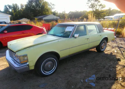 1976 Cadillac Seville z USA, uszkodzony, nr VIN 6S69R6Q462676